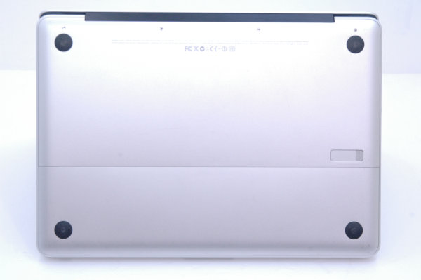 ▼ジャンク MacBook 2.4GHz MB467J/A [2G/250G/SD] Late2008