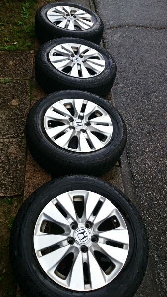 ステップワゴンRKアルミブリザックスタッドレスGZ205/60R16 RPも