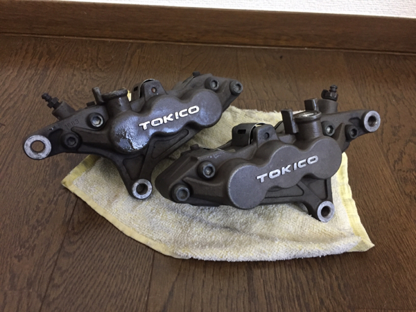 TOKICO 6ポットキャリパー ZRX6R9RGSX刀 フロント パット残有