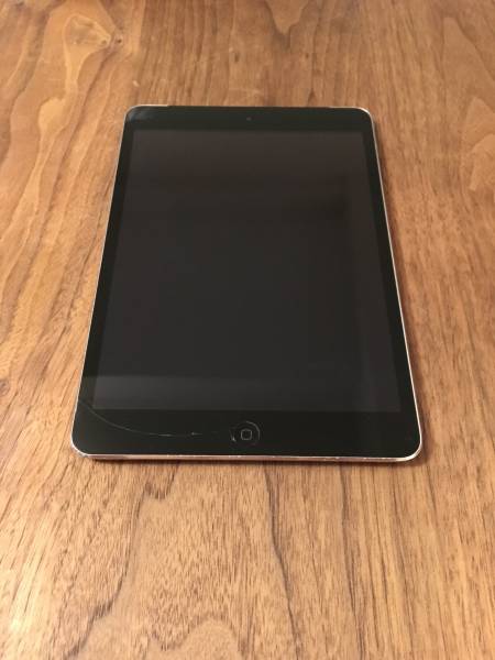 iPad Mini 2 32GB A1490 スペースグレー iPad本体 コンピュータ 【公式