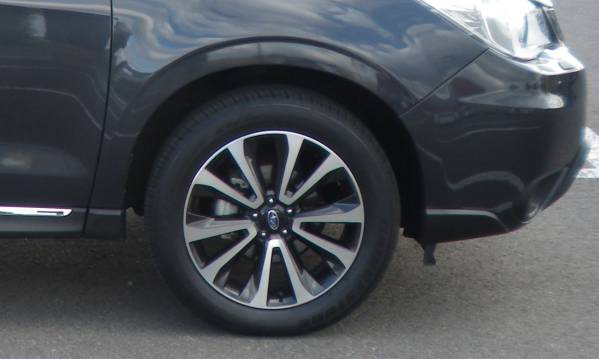 【美品】フォレスタースバル純正18インチアルミホイール＆タイヤ_2