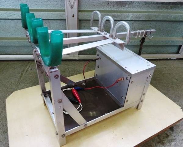 岸壁釣り☆サビキ釣り☆自動シャクリ機　 ゜)))彡　現状①