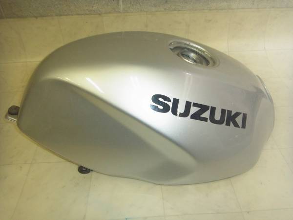 GSX 250 FX ガソリンタンク ZR250C バリオス2 E017 スズキ GSX250FX