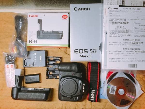 【美品】Canon EOS 5D Mark II ボディ バッテリーグリップ付 大好評 キャノン Canon EOS 5D mark II ボデイ & バッテリーグリップ