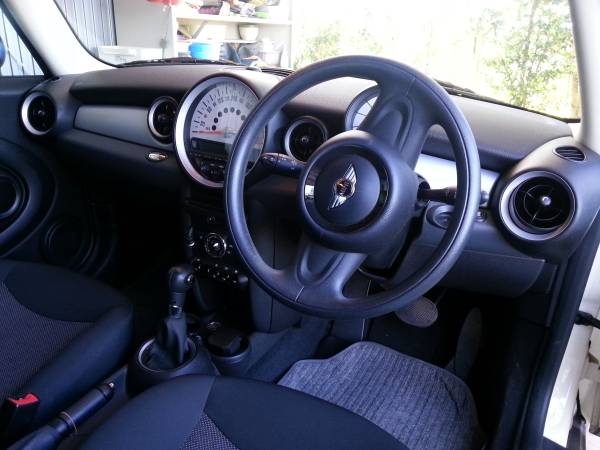 正規 MINI ONE　平成24年式　25,686㎞　車検1年以上あり!_3