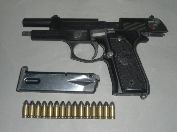 ジャンク　MARUSHIN　BERETTA　ベレッタM92F　無発火モデル