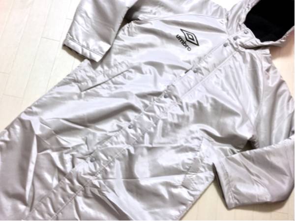 新品★アンブロ UMBRO ボア ロングコート ベンチコート/銀/M-L