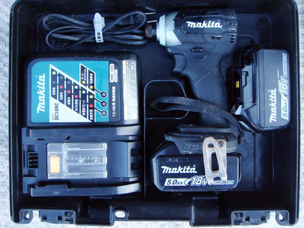 [マキタ]充電式インパクトドライバ TD148D 18V 5.0Ah 2015年製