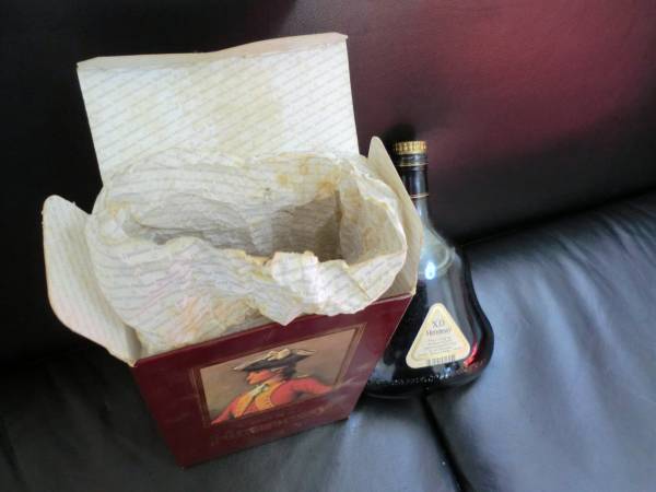 ♪Hennessy France 古酒 レア 箱中袋 ヘネシー COGNAC X.O ♪Hennessy France 古酒 レア 箱中袋 ヘネシー COGNAC X.O