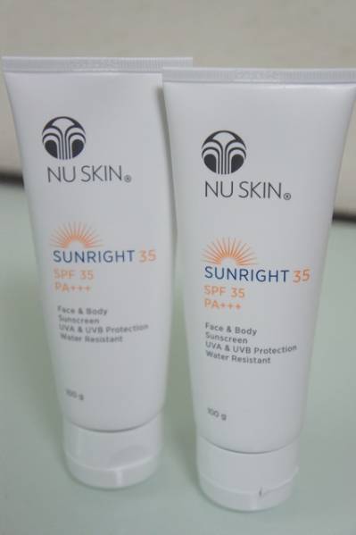 ニュースキン　サンライト35（日焼け止め乳液）100ｇ　2本セット