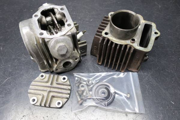 CD90 12v 実働ヘッド＆シリンダー ジャンク 12v・CD90 純正ヘッド＆シリンダー CD90 12v 実働ヘッド＆シリンダー