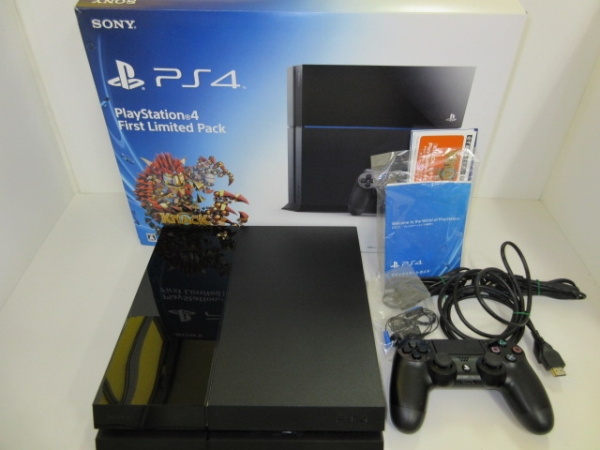 Playstation 4 First Limited Pack プレイステーション4
