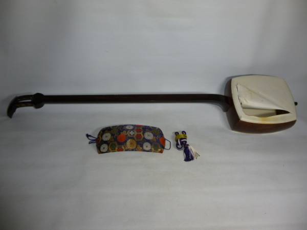 中古三味線地唄紅木三味線・子持ち綾杉胴付（厳選品）和楽器 三味線