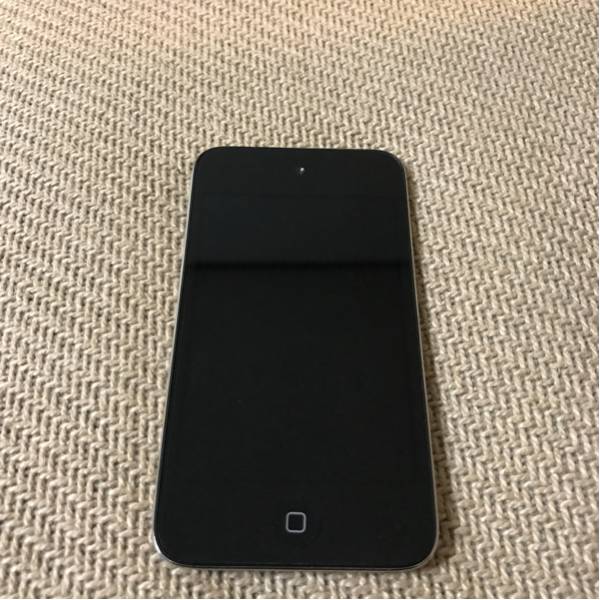 美品 iPhone touch 第4世代 32GB 中古