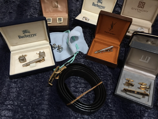 タイピン8点とベルト一点