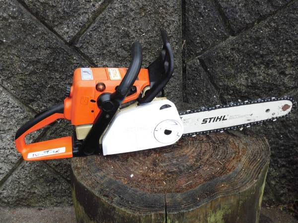 Stihl スチール 021C 35.2cc チェンソー 薪ストーブ