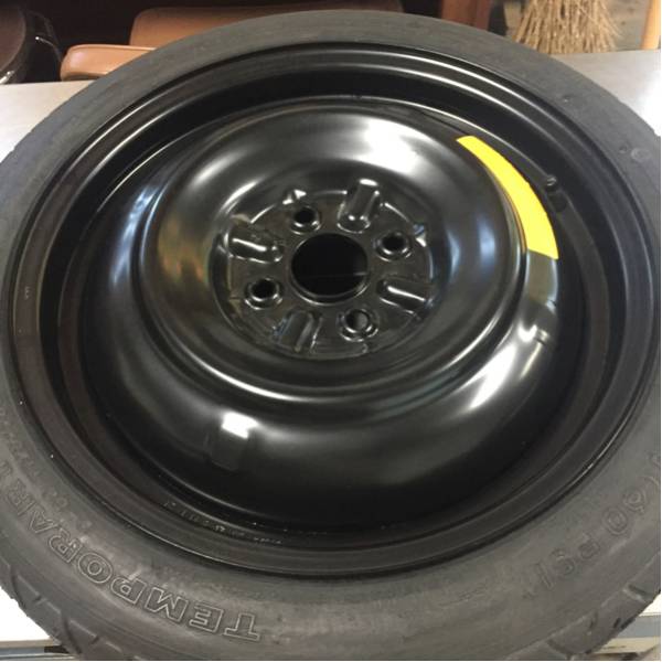 トヨタ 純正 スペアタイヤ T125/70D16 アクア フィールダー等 1