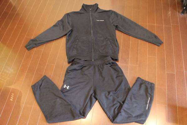 UNDER ARMOURアンダーアーマー☆Sサイズ上下セット 男性用 ジャージ