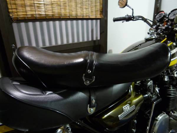 Z1/Z2 鞍シートベルト付き仕様 純正シートベース Z1Z2 STD柄 張替用