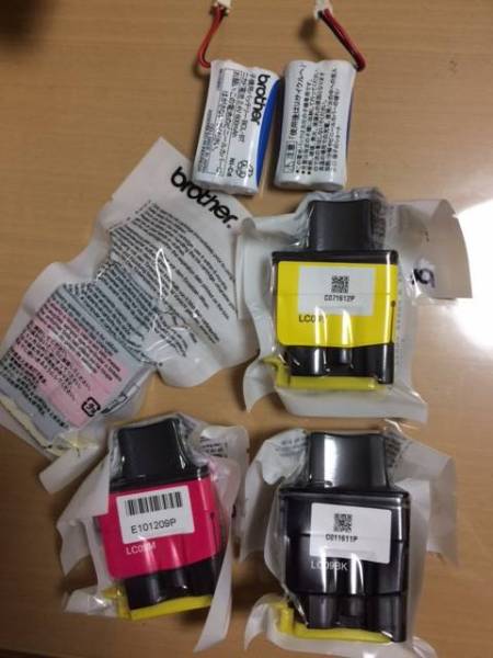 ブラザー電話機MFC－615CL用インクトナー　LC09黒赤黄_1