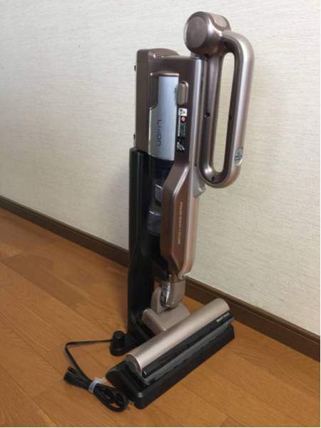 【美品】日立コードレスサイクロンクリーナーPVBC500