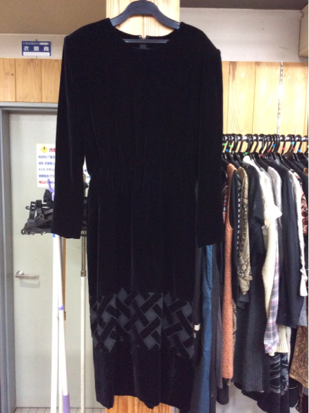 ジバンシイ 黒 ベロア ワンピース サイズ15 肩パットあり