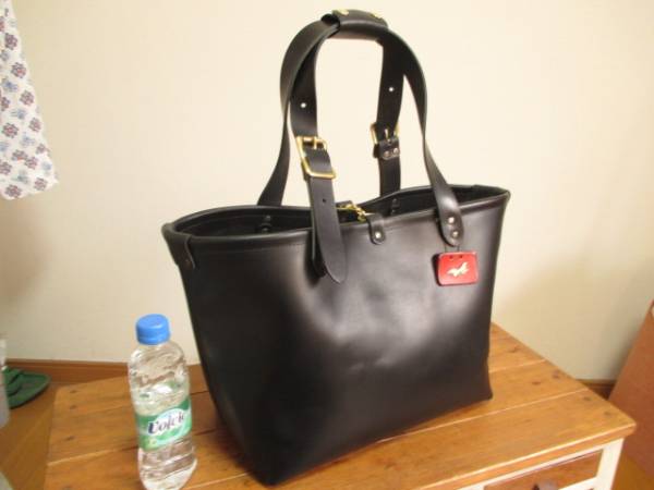 こだわりレザートート！ゆったり肩掛け！しっかりフォルム頑強！