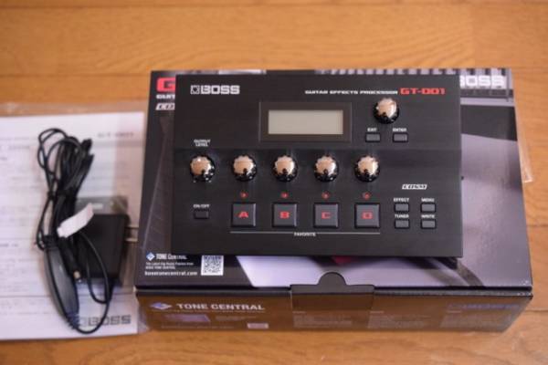 BOSS GT-001マルチ・エフェクト・プロセッサー 中古品 ホビー
