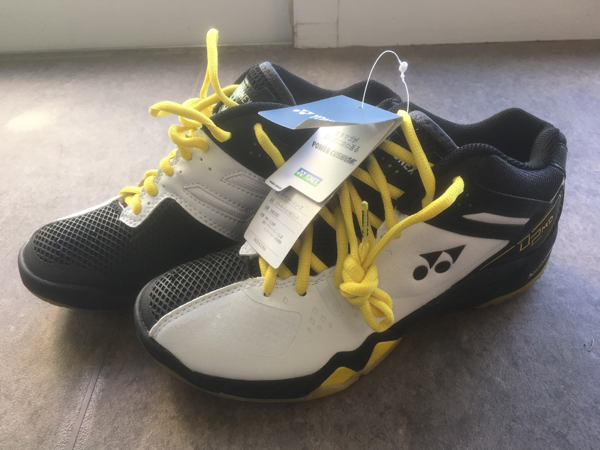 YONEX パワークッション 25cm POWER CUSHION 02 MID