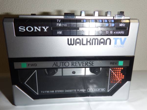 ジャンク品】SONY WM-F55 カセットウォークマン シルバー ソニー