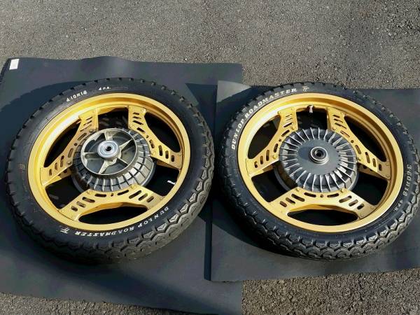 当時物ＣＢＸ４００Ｆ用ホイールセット５５０Ｆ、ＢＥＥＴ