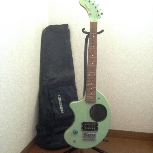 ＦＥＲＮＡＮＤＥＳ製左利き用ギター，ＺＯ－３　ぞうさん