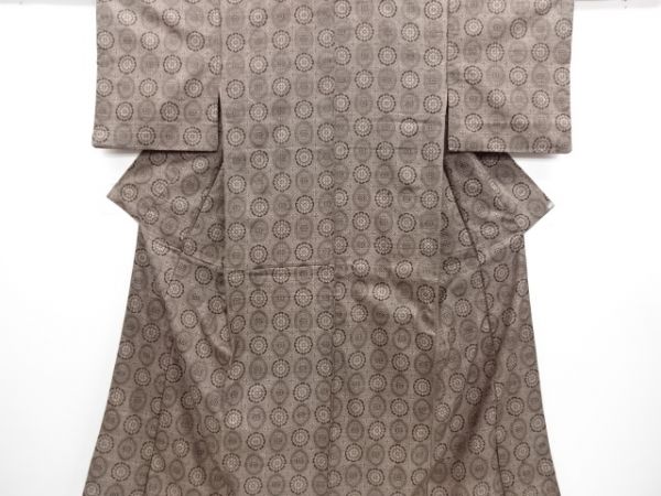 宗sou 大正ロマン 華紋織り出し本場泥大島紬着物(割り込み絣)
