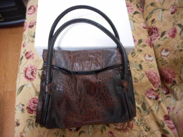 ♪　ＤＡＫＯＴＡ　ダコタ　クロコ型押し　肩掛けバッグ　♪