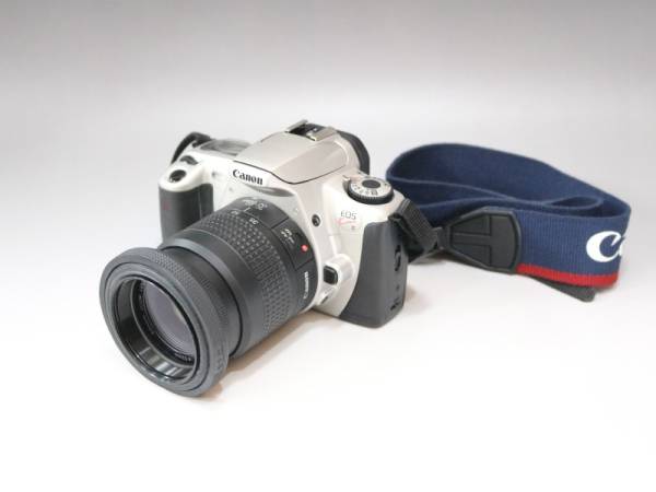 キャノン EOS Kiss Ⅲ フィルムカメラ＆レンズ&バッグセット オート
