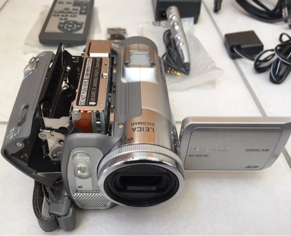 Panasonic デジタルビデオカメラ NV-GS150 LEICA 3CCD miniDV
