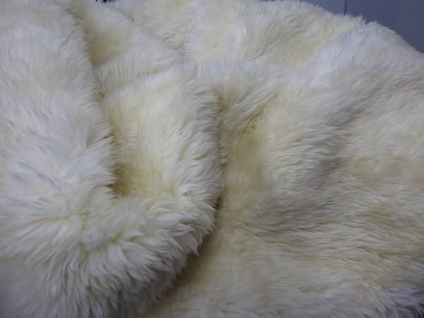 ☆展示品　モコモコムートン　ラグ　200×240　☆