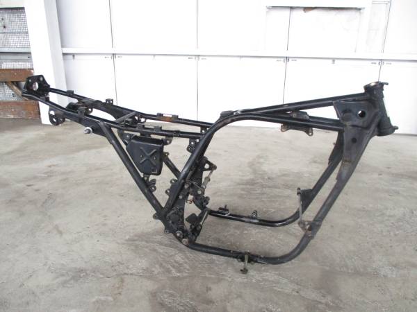 カワサキ KZ1000ST Z1000ST 通関書付 メインフレーム (検 Z900