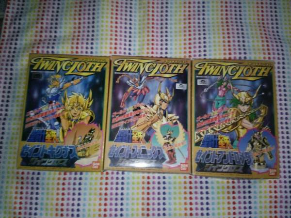 超希少品聖闘士星矢 ツインクロス・ゴールドバージョン 聖闘士星矢