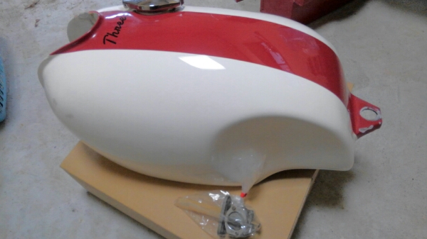 SR400/SR500 社外 FRP タンク 検)BSA アルミタンク カフェ FRP goods