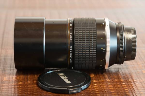 AI Nikkor ED 180mm F2.8 Lens Review: Nikon 180mm f⁄2.8 AI-s ED