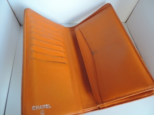 シャネル 長財布 マトラッセ オレンジ エナメル（レザー） CHANEL