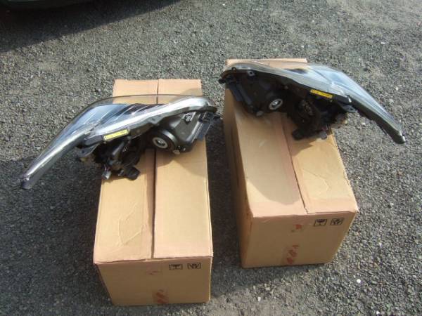 プリウス 後期 ヘッドライト ZVW30 HID 純正 トヨタ 左右セット KOITO