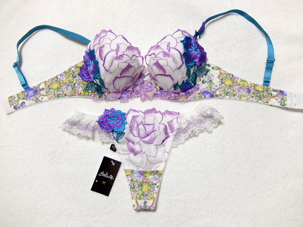 サルート【美女と野獣】D70＆ソングM　WH