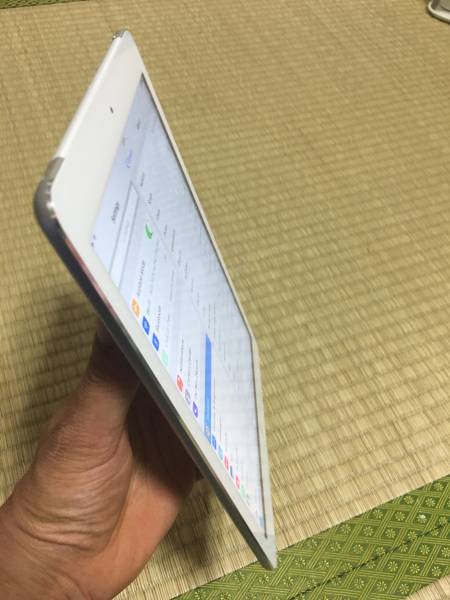 AU KDDI MD794JA/A iPad Air 第1世代シルバー Wi-Fi+4G 16GB