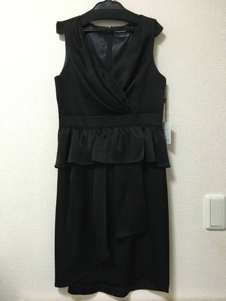 新品タグ付き☆grace continentalダイアグラム☆ぺプラムフリルワンピ３８