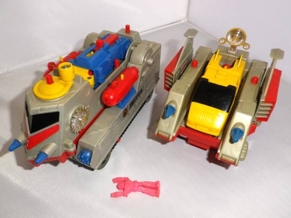 新品 トミー 恐竜戦隊コセイドン ファイタスI・II号 合体セット トミー