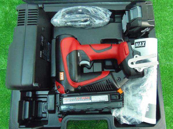 ☆展示品/中古超美品/即納☆MAX/マックス 18V充電式ピンネイラ 新型 ☆展示品/中古超美品/即納☆MAX/マックス 18V充電式ピンネイラ 新型