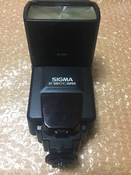 >ニコン　スピードライト　SB-700　新品同様購入依頼　使用頻度わずかのとても綺麗なお品です箱、パーツ、説明書、ケース等　全て揃っております。<br><br><span class=
