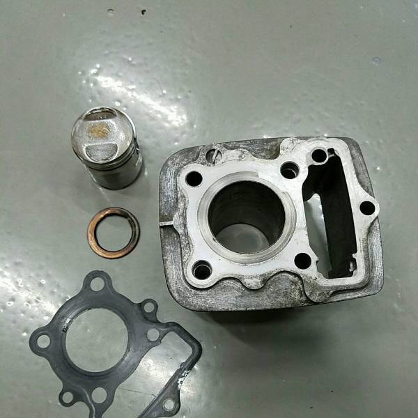 ホンダ★エイプ50/AC16★純正ピストン・シリンダーセット　ノーマル戻し等に